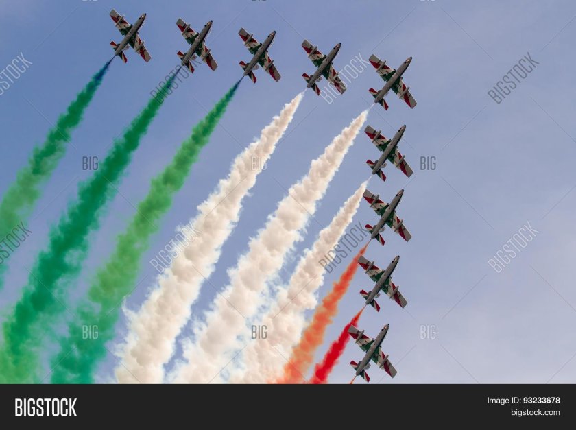 Фриче триколоре пилотажная группа