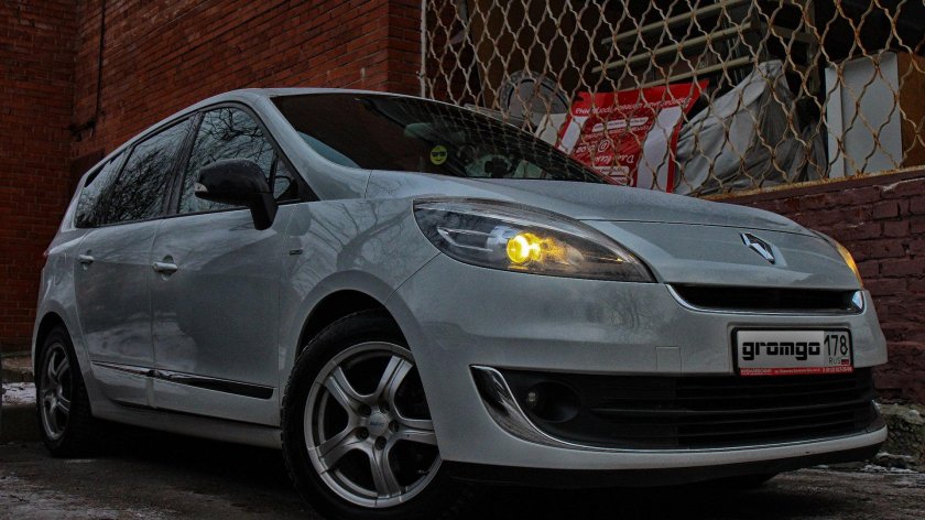 Гранд Сценик 3