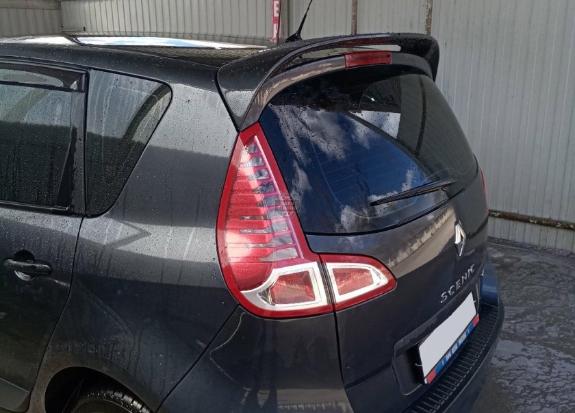 Спойлер Рено Сценик 2