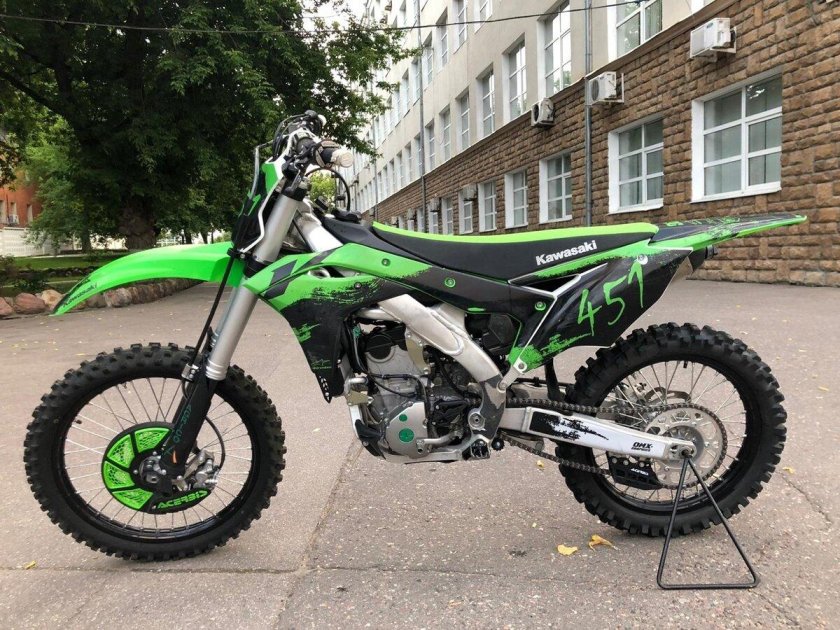 Кроссовый мотоцикл Kawasaki kx250