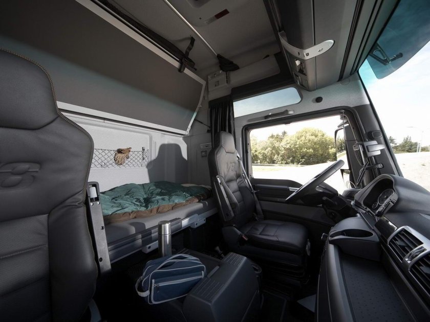 Ман ТГС 440 кабина внутри