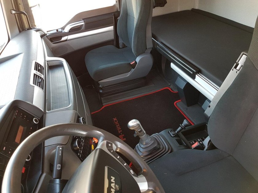 Ман ТГС 440 кабина внутри