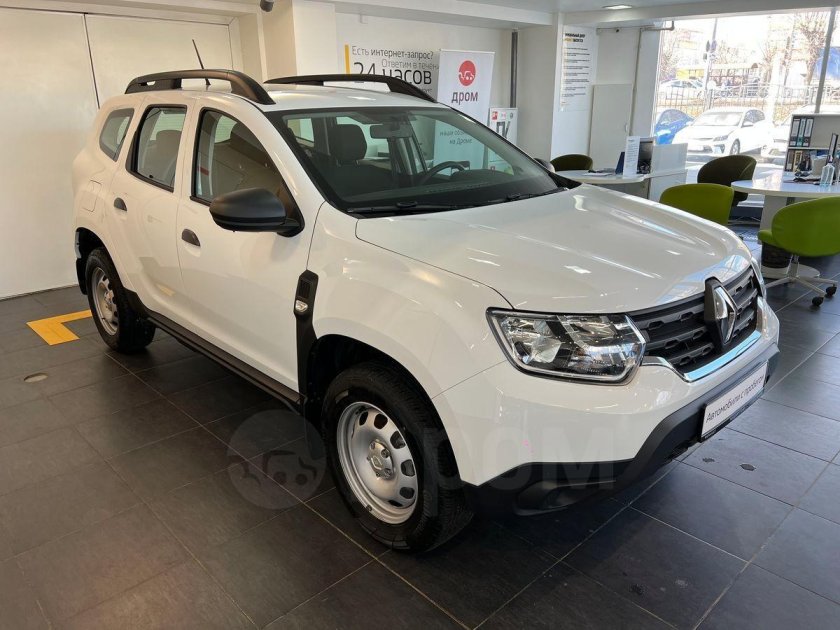 Белый Renault Duster II 1.3 CVT (150 Л.С.) 4wd с пробегом