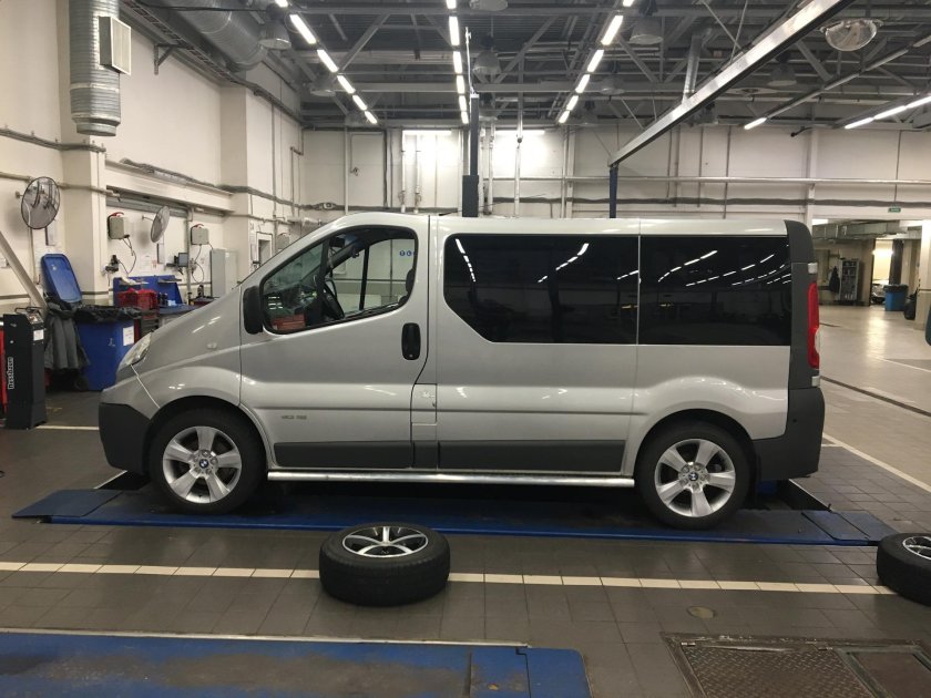 Рено трафик на 18 колесах