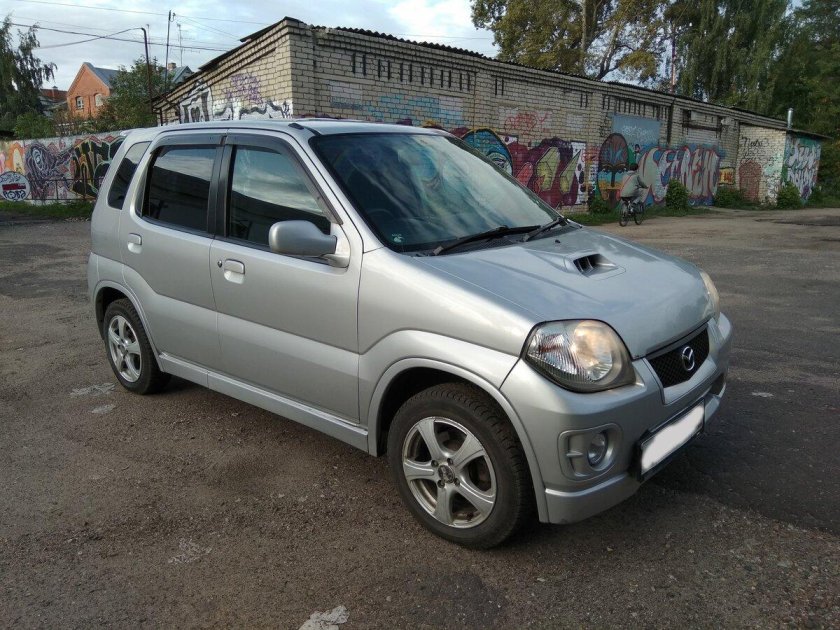 Мазда Laputa 2002