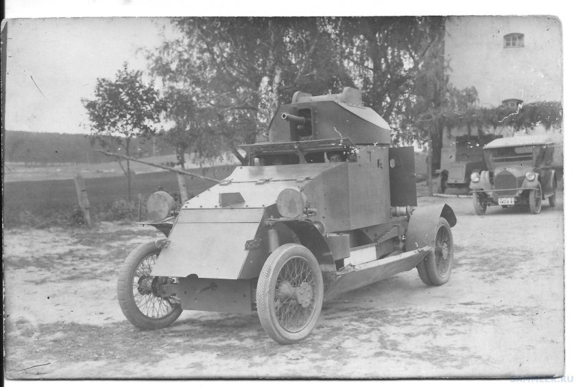 Renault 1914 Armoured car