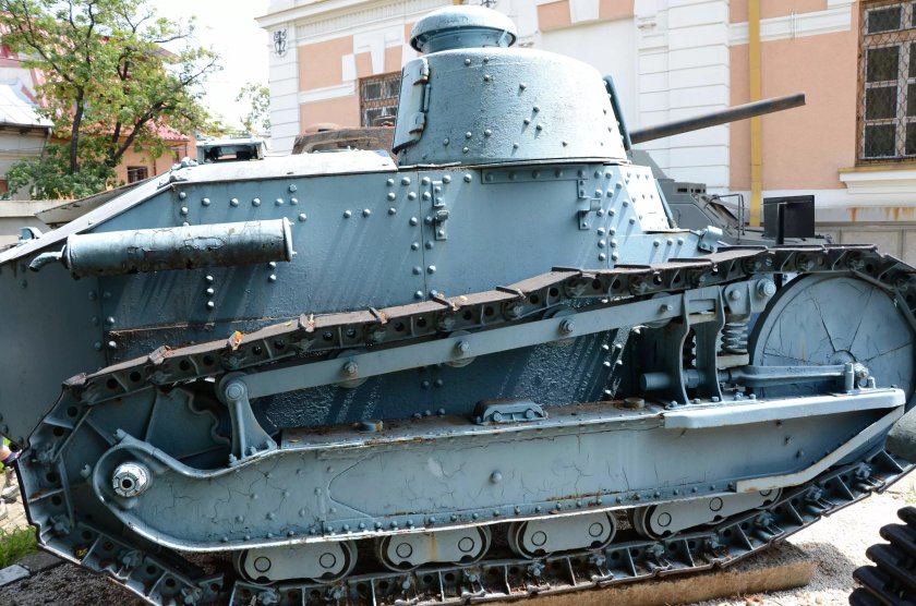 Танк Рено ФТ