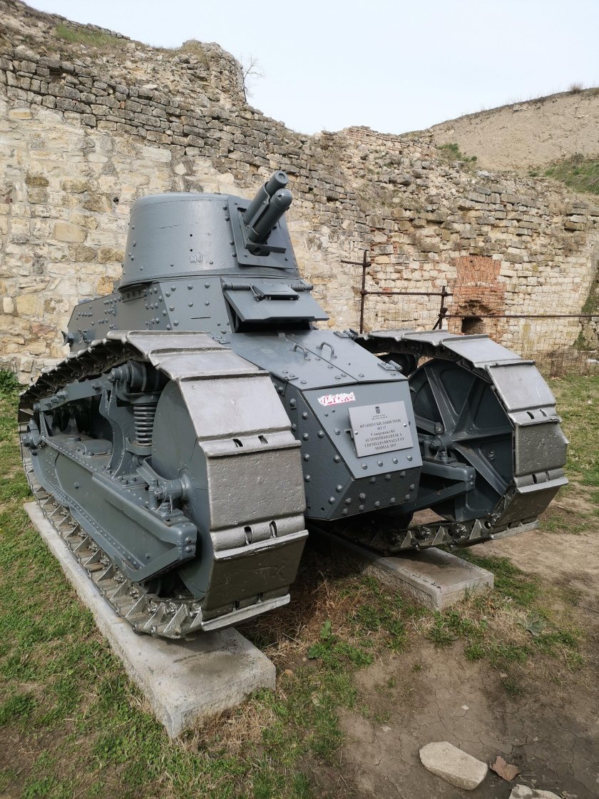 Танков Renault-ft17 1916