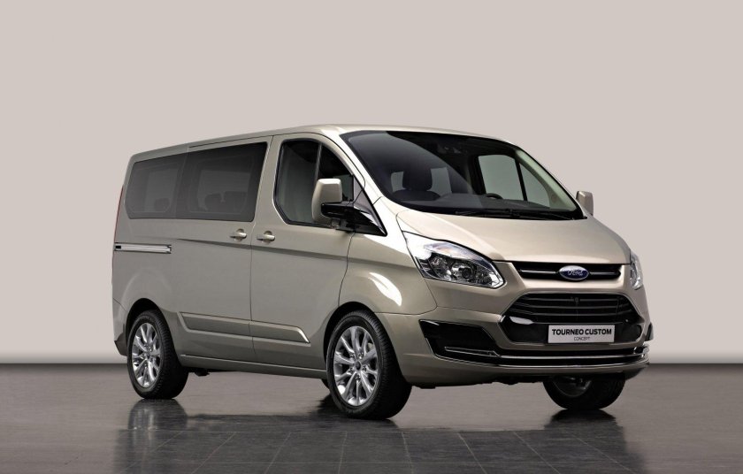 Ford Tourneo Custom 2012