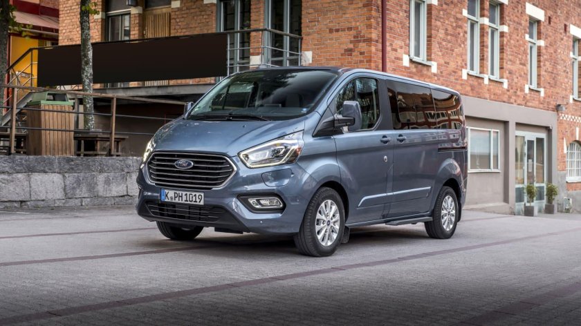 Ford Tourneo Custom 2021