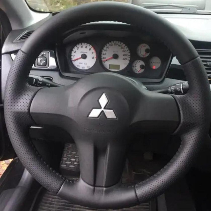 Руль Mitsubishi Lancer 9
