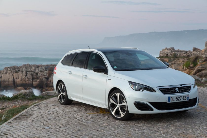 Peugeot 308 SW 2015
