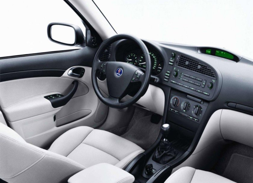 Saab 9-3 салон