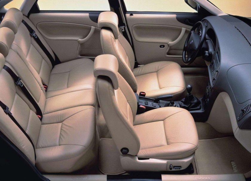 Saab 9-3 салон