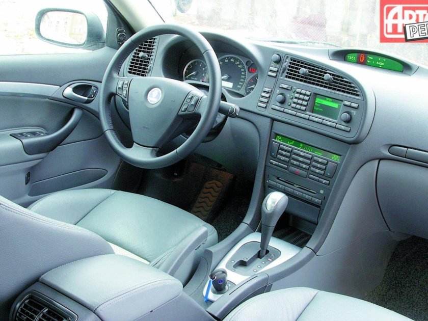 Saab 9-3 салон