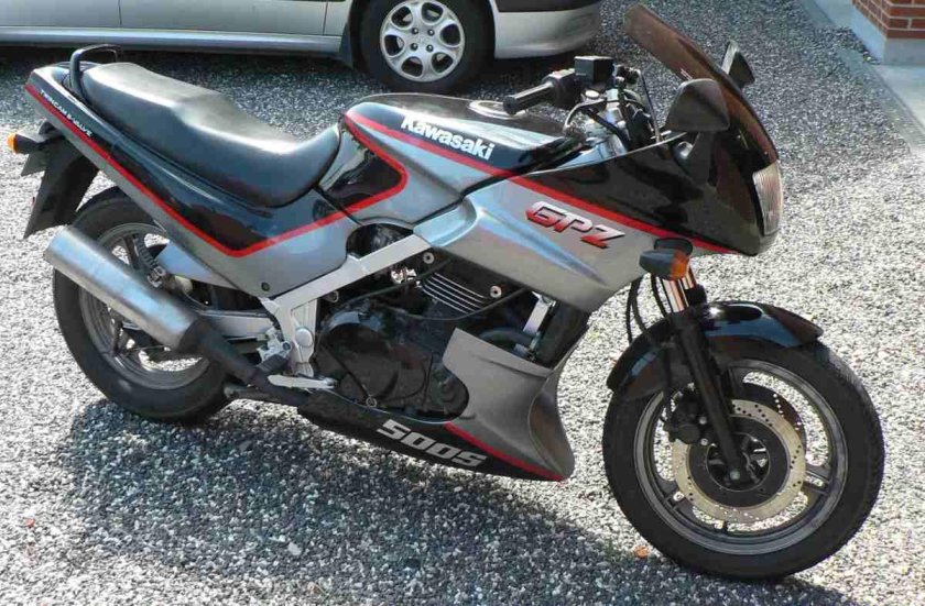 Кавасаки ГПЗ 500