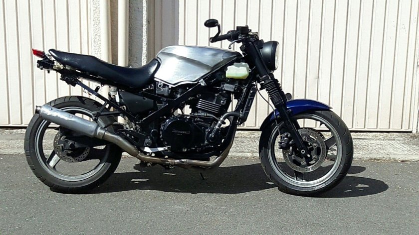 Kawasaki GPZ 500s Cafe Racer