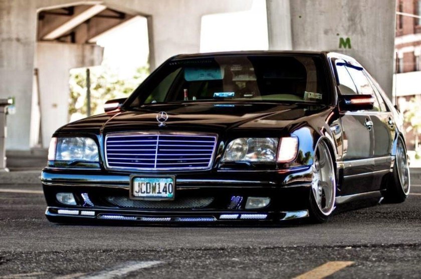 Mercedes-Benz w140