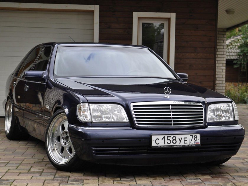 Mercedes-Benz w140