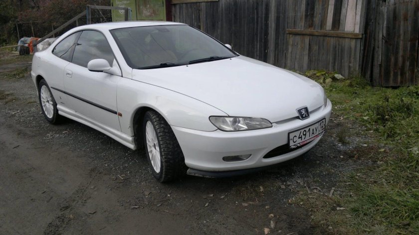 Peugeot 406 White