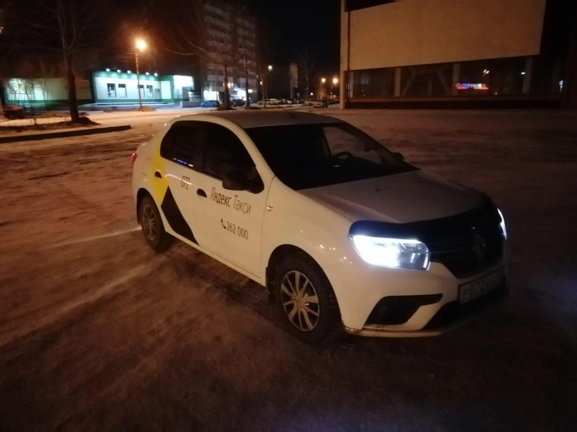 Логан 2 такси