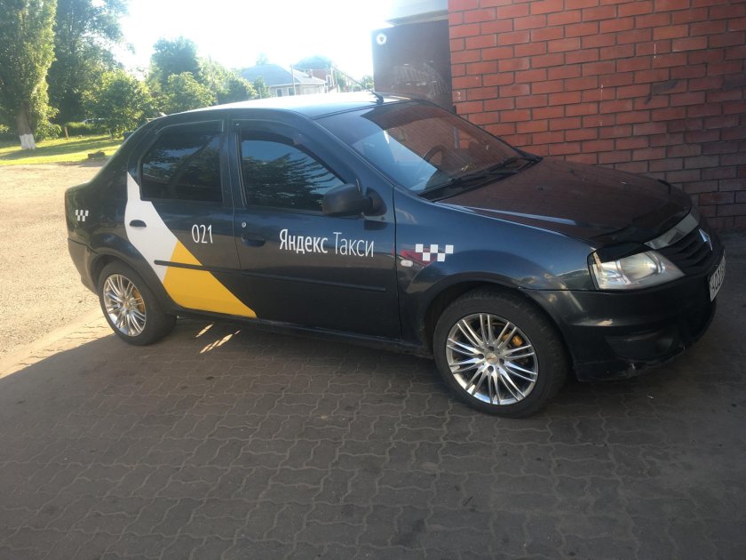 Рено Логан 1 такси