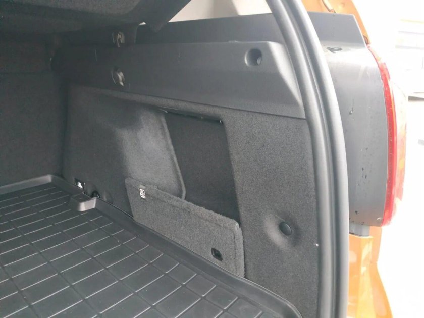 Органайзер в багажник Рено Дастер 2021