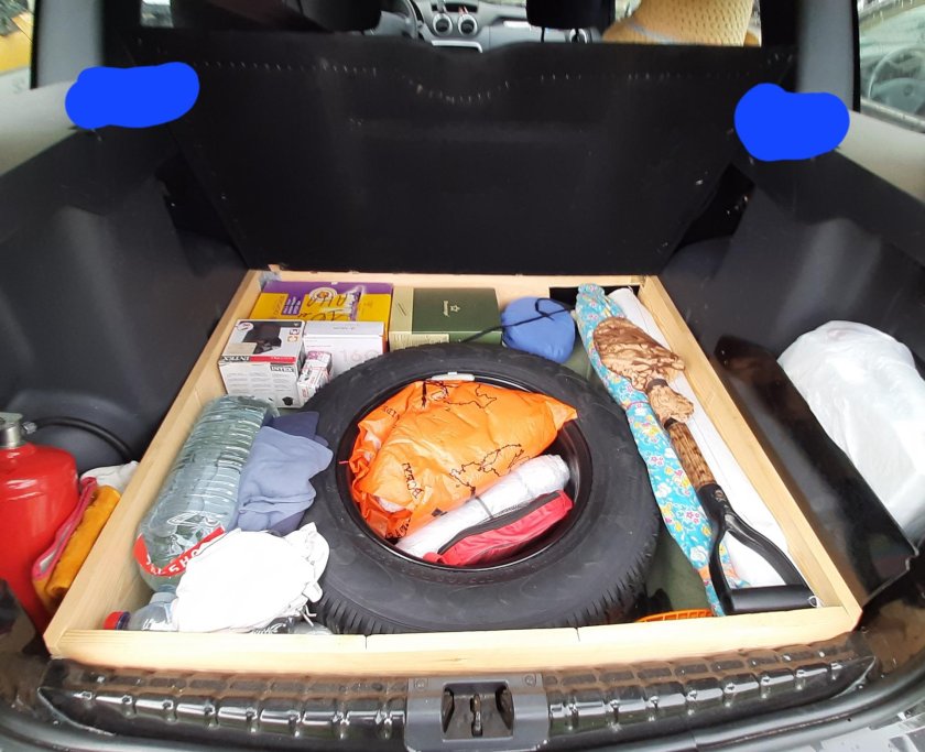 Пенопластовый органайзер в багажник Рено