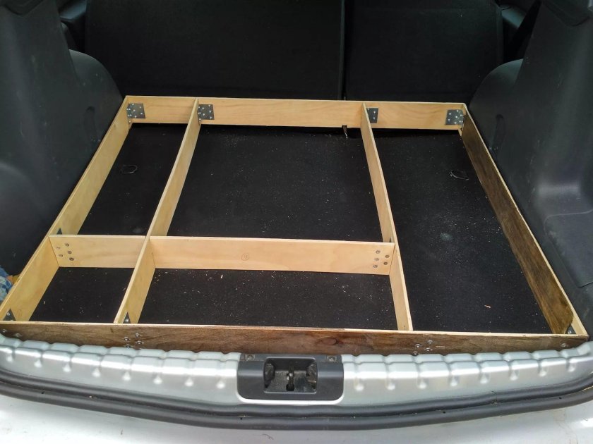 Фальшпол в багажник Рено Дастер 1.6