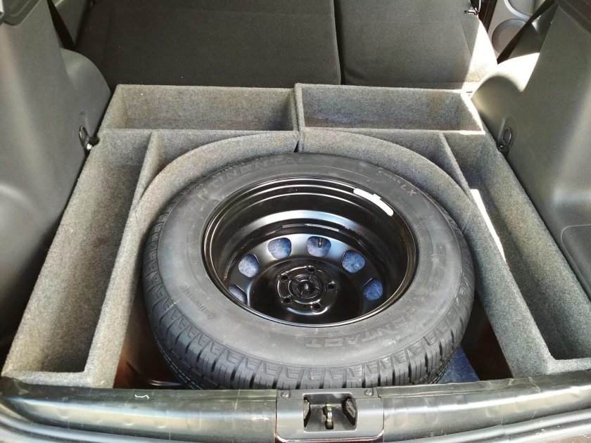 Пенопласт в багажник Рено Дастер