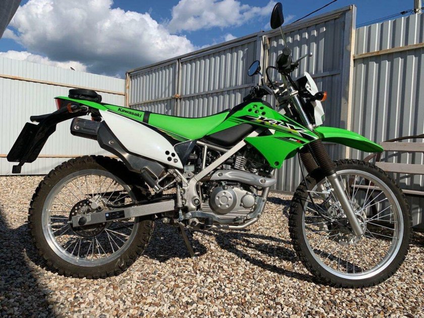 Кавасаки KLX 150