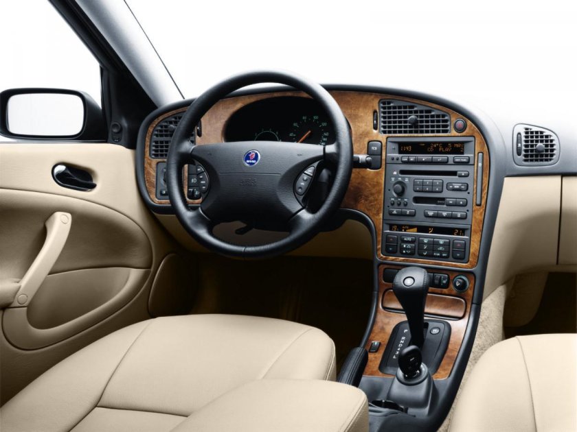 Saab 9-5 2001 салон