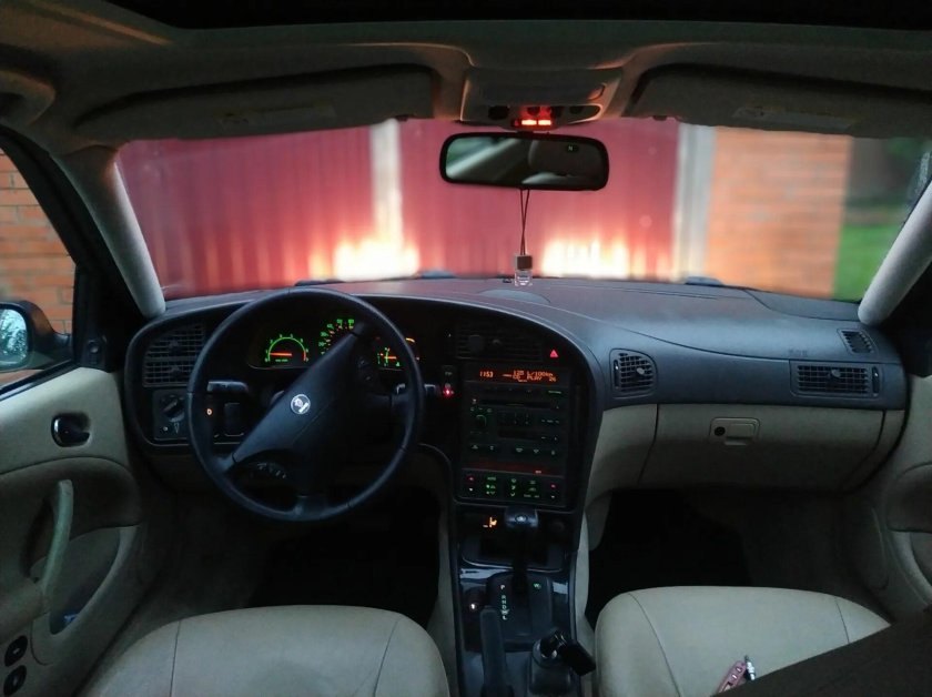 Saab 9-5 2002 салон