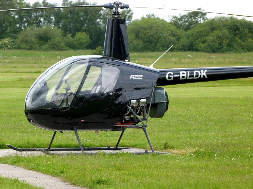 Robinson r22