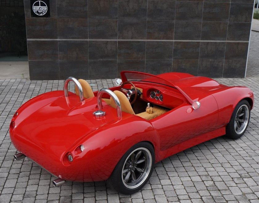 Авто двухместные спортивные