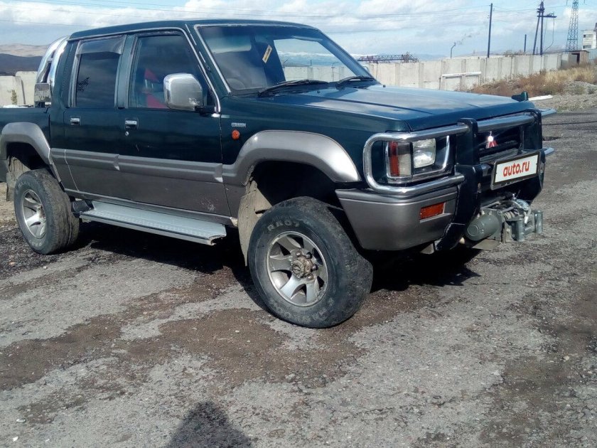 Mitsubishi Pajero Pickup 1992