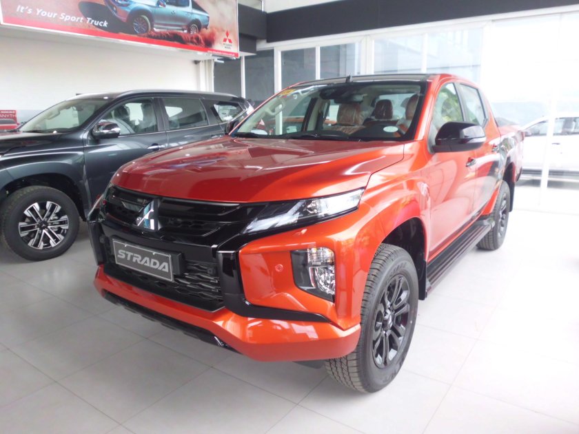 Митсубиси страда
