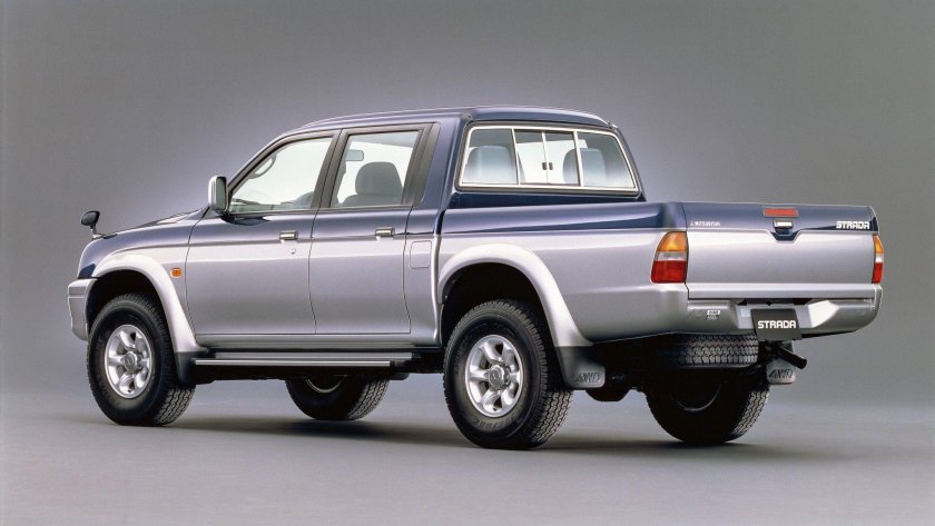 Митсубиси страда 1991