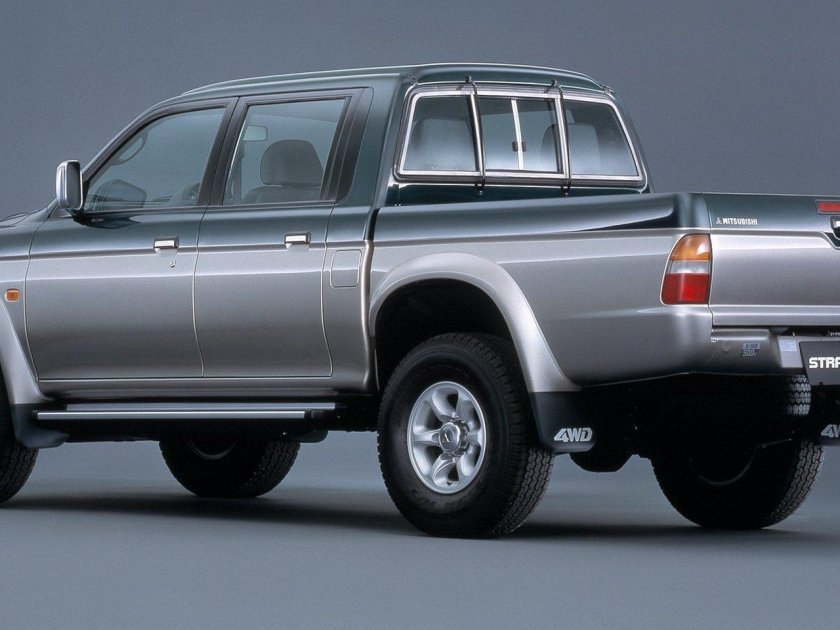 Mitsubishi strada пикап