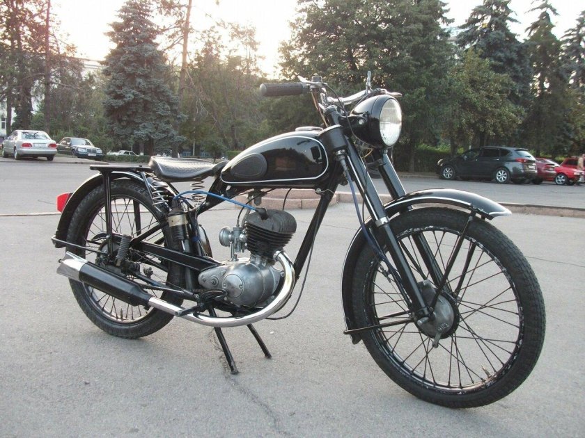 Мотоцикл Ковровец к-125