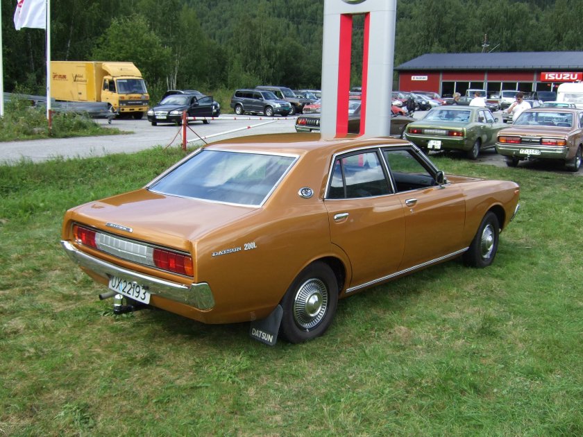 Datsun 200l