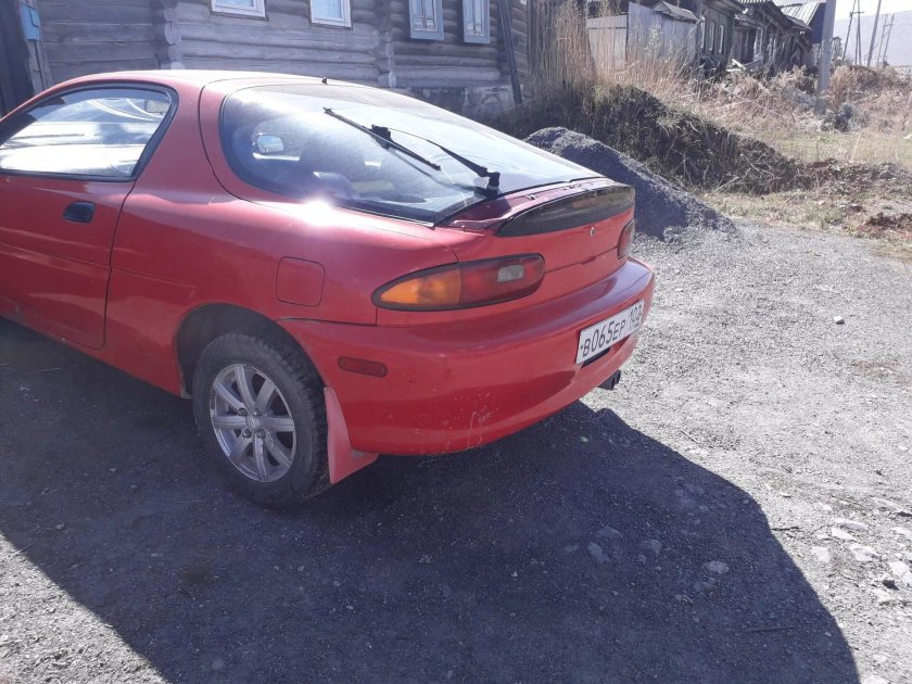 Мазда Eunos presso