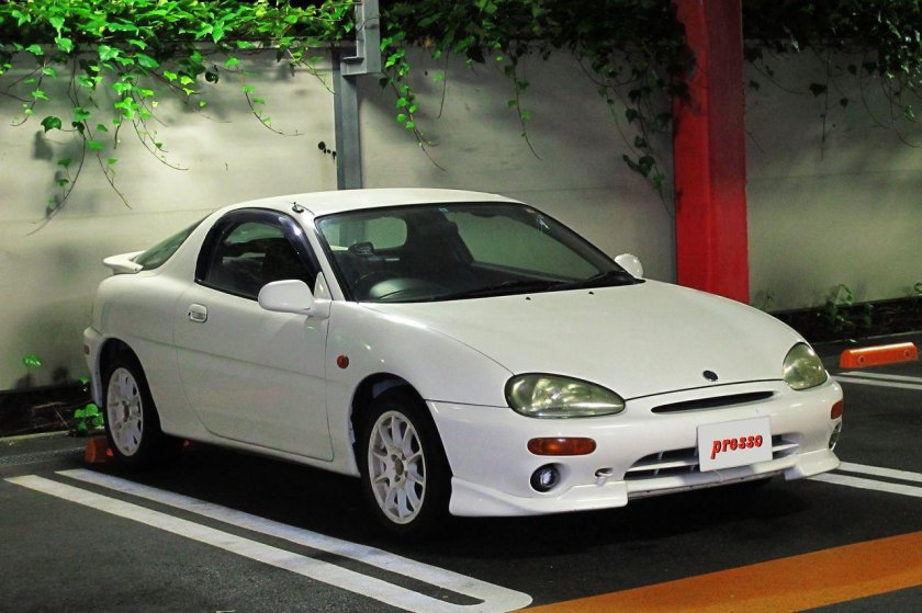 Мазда прессо