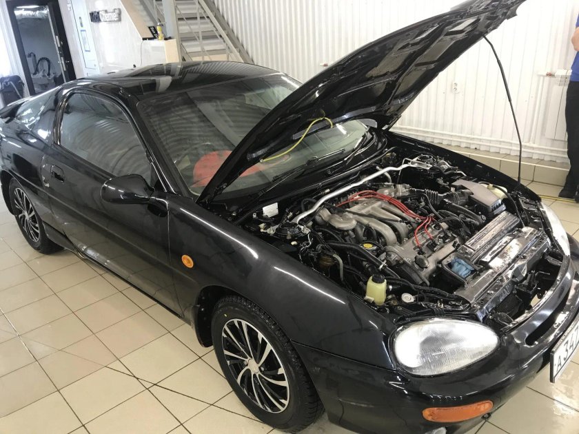 Мазда Енос прессо