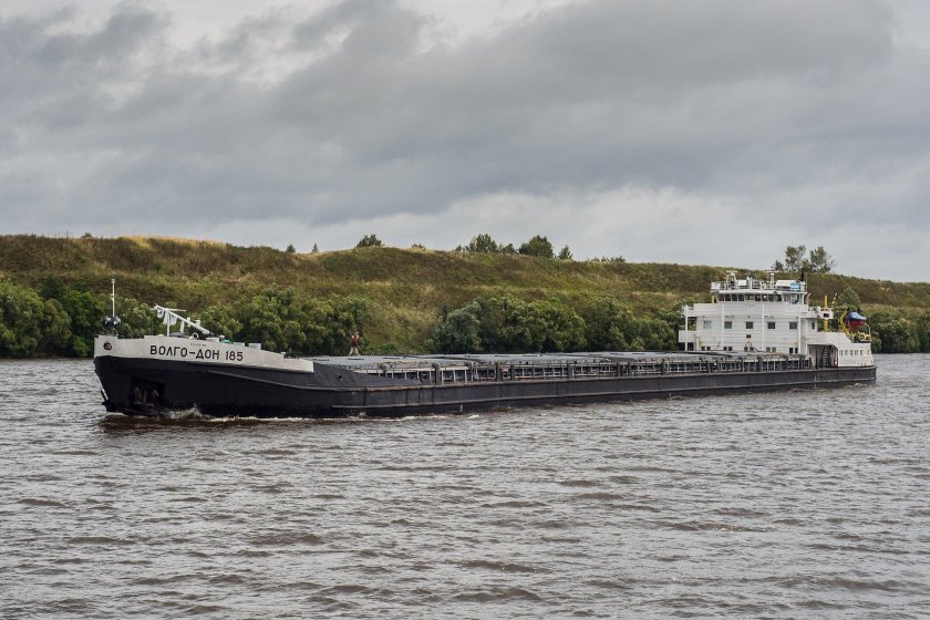 Волго Дон 187 судно
