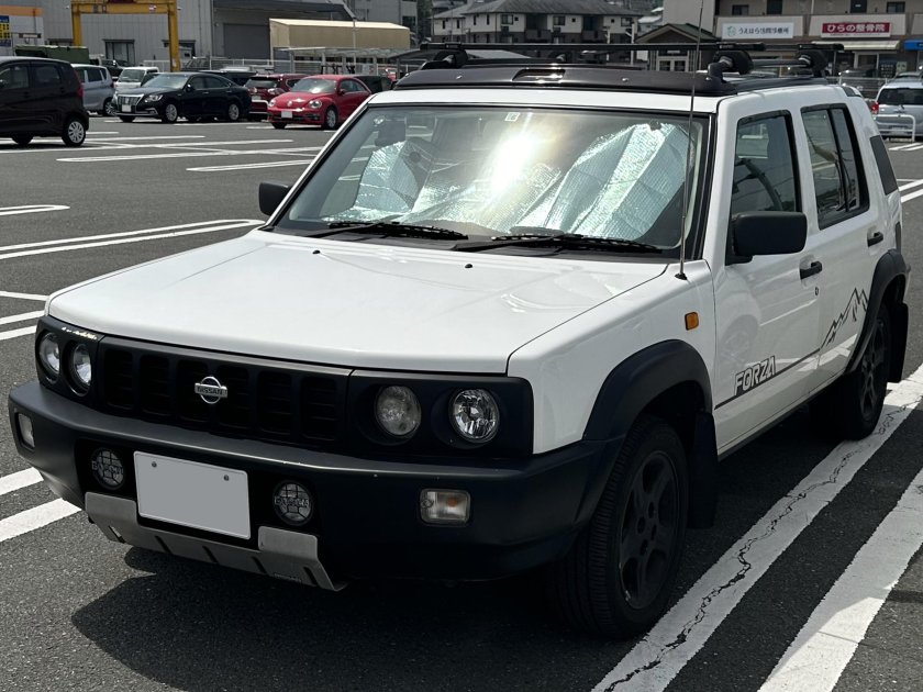 Nissan Rasheen, 1998