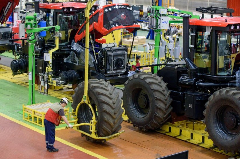 АО «Петербургский тракторный завод» (ПТЗ)