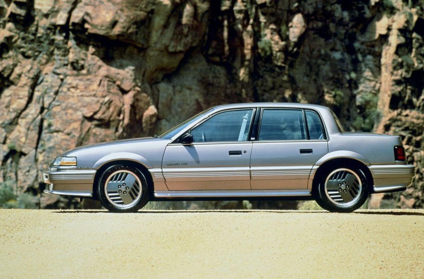 Понтиак Гранд ам 1988