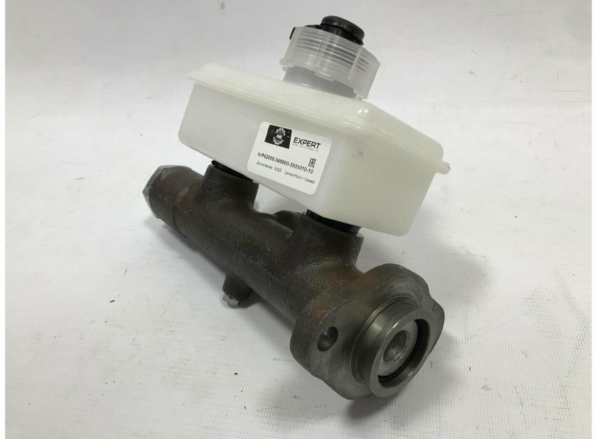 Главный тормозной цилиндр УАЗ 452