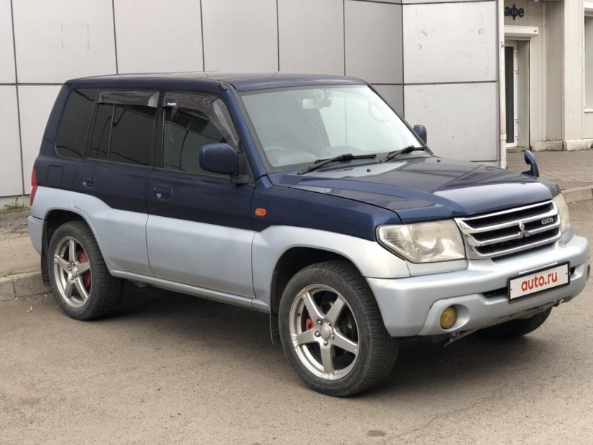 Mitsubishi Pajero io 2007